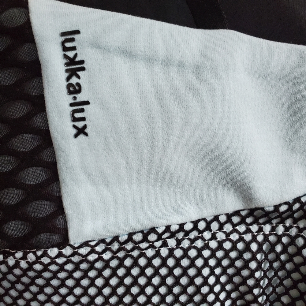 New Lukka Lux Chamber Sports Asymmetrical Niche Mid Impact Sports Bra NWT Small - Picture 14 of 15